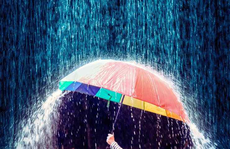 pioggia e ombrello