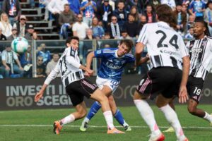 gol di Nico Paz contro la juve