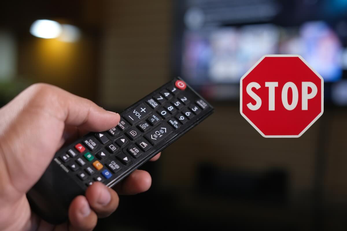 telecomando e segnale stop