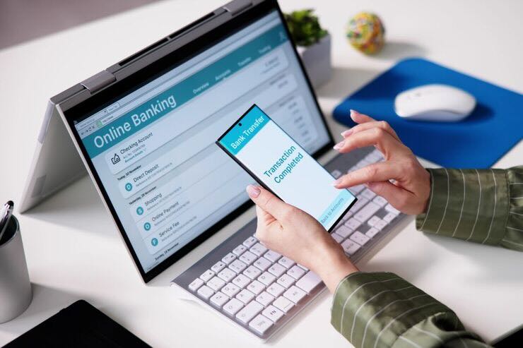 Cellulare, PC, transazione 